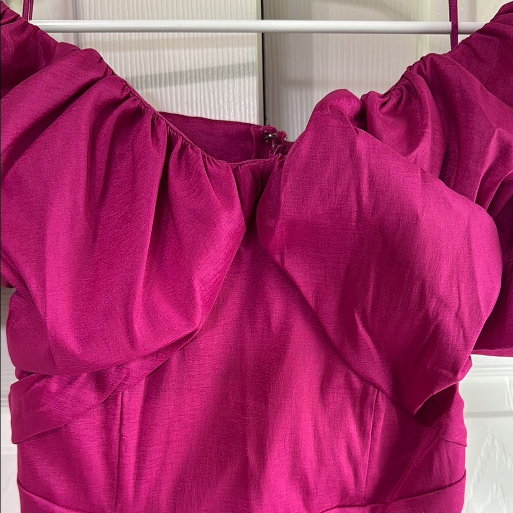 NWT Abercrombie Off-Shoulder Dress - Picture 5 of 8